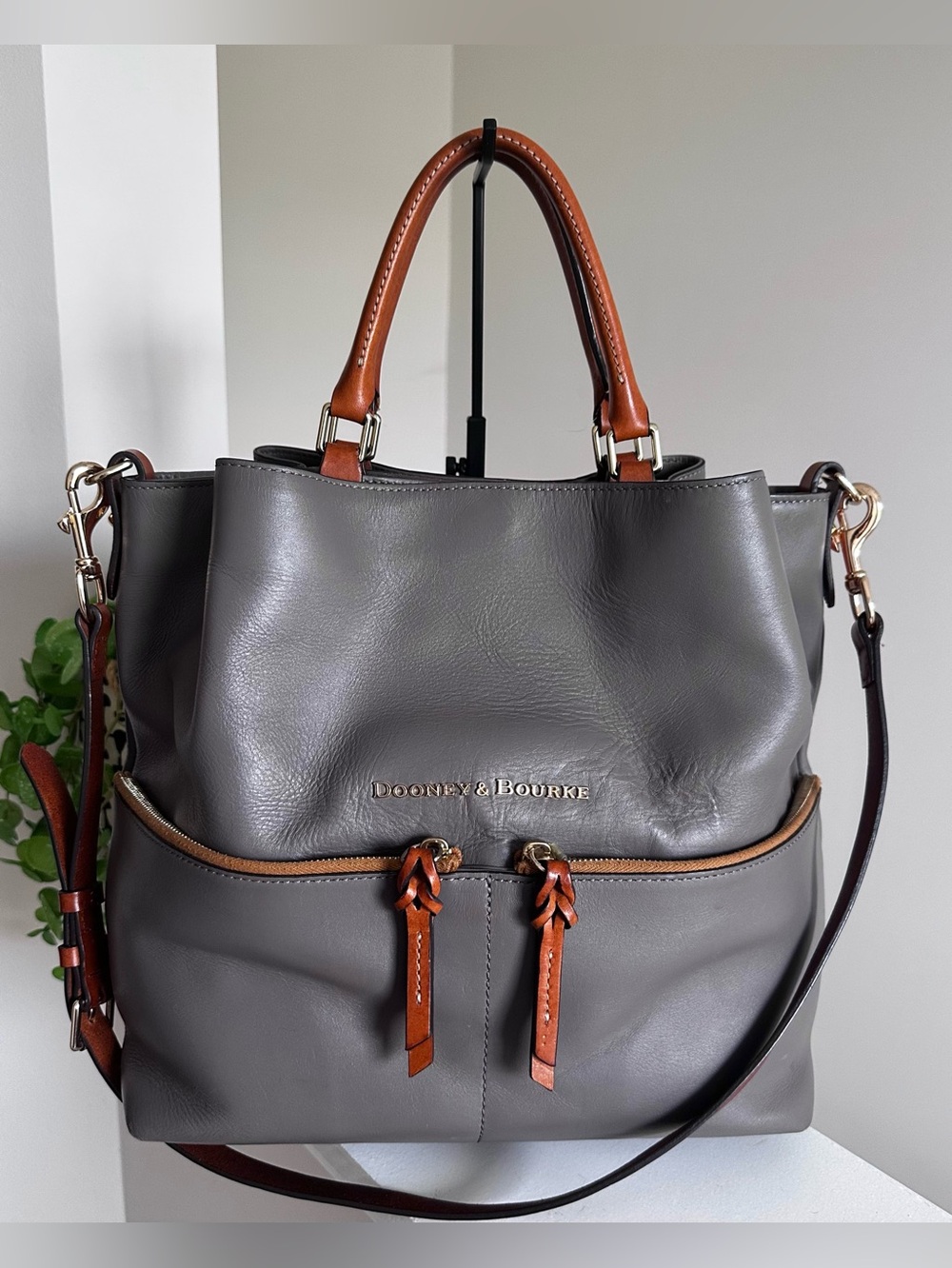 Dooney & Bourke Smooth Leather Large Dawson Bag and Wallet Set - Picture 4 of 15